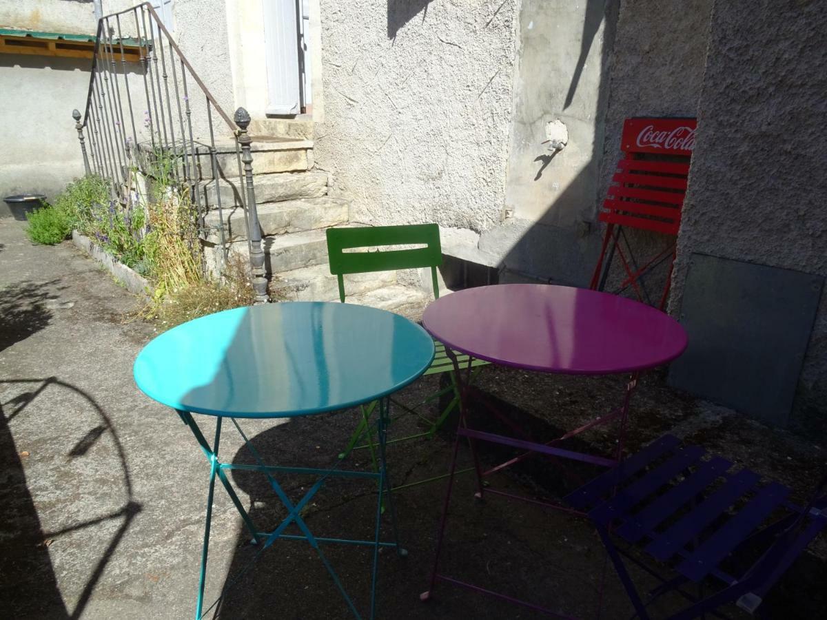 Apartamento Lot Of Bed Cahors Exterior foto