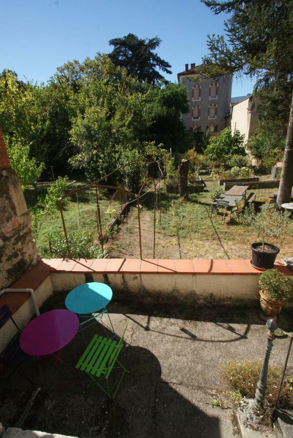 Apartamento Lot Of Bed Cahors Exterior foto